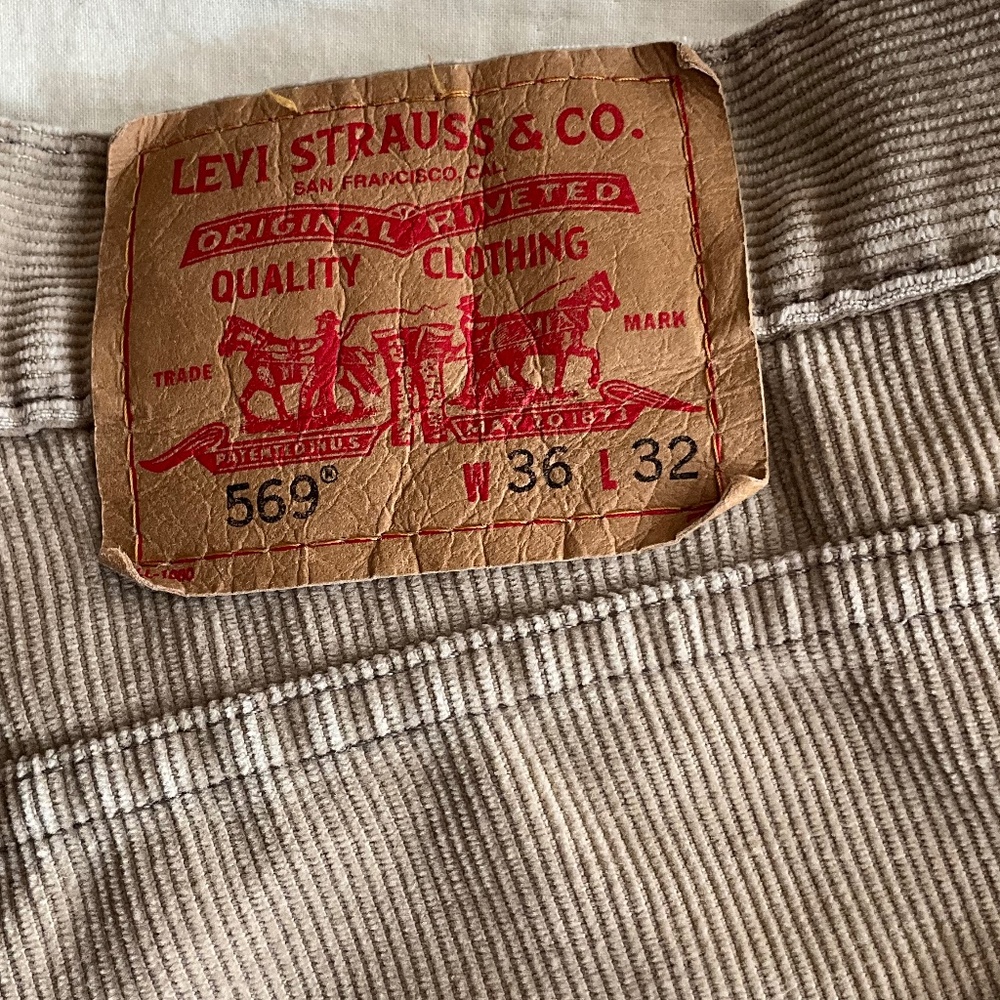 Vintage Levis Corduroy Pants size W36 L32 Color Tan - Picture 4 of 10